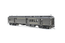 Load image into Gallery viewer, HO Brass W&R Enterprises NP - Northern Pacific Mail & Express Car W/Center Door, Nos. 1402 - 1421, Pro-Paint No. 1408
