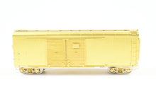 Load image into Gallery viewer, HO Brass W&R Enterprises PRR - Pennsylvania Railroad or NP - Northern Pacific 40' Round Roof Auto Box Car