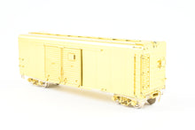 Load image into Gallery viewer, HO Brass W&R Enterprises PRR - Pennsylvania Railroad or NP - Northern Pacific 40' Round Roof Auto Box Car
