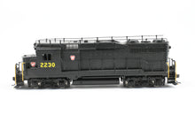 Load image into Gallery viewer, HO Brass Oriental Limited PRR - Pennsylvania Railroad EMD GP30 2250 HP Low Hood Phase II w/ Trainphone Antenna FP