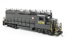 Load image into Gallery viewer, HO Brass Oriental Limited PRR - Pennsylvania Railroad EMD GP30 2250 HP Low Hood Phase II w/ Trainphone Antenna FP