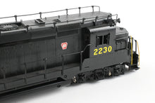 Load image into Gallery viewer, HO Brass Oriental Limited PRR - Pennsylvania Railroad EMD GP30 2250 HP Low Hood Phase II w/ Trainphone Antenna FP
