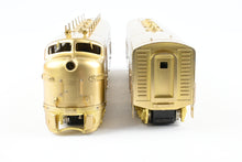 Load image into Gallery viewer, HO Brass Oriental Limited PRR - Pennsylvania Railroad EMD F7A/F7B Set PH I PRR Version w/ Trainphone Antenna