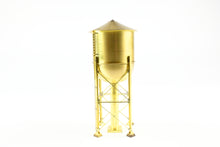 Load image into Gallery viewer, HO Brass Railworks PRR - Pennsylvania Railroad 50,000 Gallon Standard Steel Water Tank 1 of 2