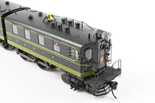 Load image into Gallery viewer, HO NEW Plastic GHB International PRR - Pennsylvania Railroad DD-1 FP 5 Stripe Modernized No. 24 DCC Ready