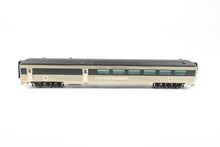 Load image into Gallery viewer, HO Multimedia Assembled Kit NH - New Haven 48-Seat Diner CP Lettered Roger Sherman