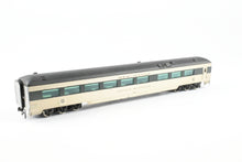 Load image into Gallery viewer, HO Multimedia Assembled Kit NH - New Haven 48-Seat Diner CP Lettered Roger Sherman