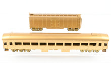 Load image into Gallery viewer, HO Brass NPP - Nickel Plate Products Erie Railroad Modernized Coach & 40 ton Milk Car Set