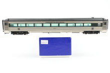 Load image into Gallery viewer, HO Multimedia Assembled kit NH - New Haven 64-Seat Coach 14-Seat Smoker Car CP #8607