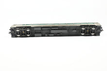 Load image into Gallery viewer, HO Multimedia Assembled Kit NH - New Haven 64-Seat Coach 14-Seat Smoker Car #8617