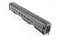 Load image into Gallery viewer, HO Brass Oriental Limited GN - Great Northern Heavyweight Coach CP No. 995