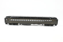 Load image into Gallery viewer, HO Brass CON Oriental Limited GN - Great Northern Modernized Heavyweight First Class Coach CP No. 960 1935 Empire Builder