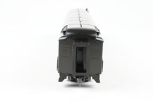 Load image into Gallery viewer, HO Brass CON Oriental Limited GN - Great Northern Modernized Heavyweight First Class Coach CP No. 960 1935 Empire Builder