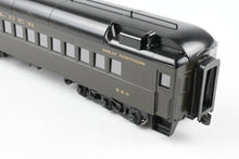 Load image into Gallery viewer, HO Brass CON Oriental Limited GN - Great Northern Modernized Heavyweight First Class Coach CP No. 960 1935 Empire Builder