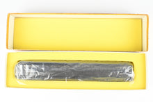 Load image into Gallery viewer, HO Brass CON Oriental Limited GN - Great Northern Modernized Heavyweight First Class Coach CP No. 960 1935 Empire Builder