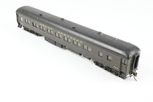 Load image into Gallery viewer, HO Brass Oriental Limited GN - Great Northern Heavyweight Coach CP No. 993