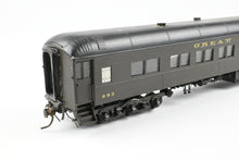Load image into Gallery viewer, HO Brass Oriental Limited GN - Great Northern Heavyweight Coach CP No. 993