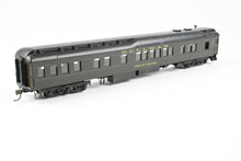 Load image into Gallery viewer, HO Brass Oriental Limited GN - Great Northern 1937 Empire Builder Pullman Sleeper 1012-1014 CP “Poplar Square”
