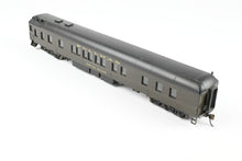 Load image into Gallery viewer, HO Brass Oriental Limited GN - Great Northern 1937 Empire Builder Pullman Sleeper 1012-1014 CP “Poplar Square”