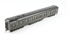 Load image into Gallery viewer, HO Brass Oriental Limited GN - Great Northern 1937 Empire Builder Pullman Sleeper 1012-1014 CP “Poplar Square”