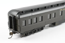 Load image into Gallery viewer, HO Brass Oriental Limited GN - Great Northern 1937 Empire Builder Pullman Sleeper 1012-1014 CP “Poplar Square”