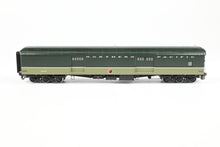 Load image into Gallery viewer, HO Brass W&R Enterprises NP - Northern Pacific Baggage Auto Car FP "Loewy" No. 1587