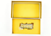 Load image into Gallery viewer, HO Brass Oriental Limited GN - Great Northern Water Car Also Used As Aux Tender