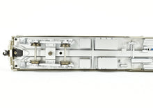 Load image into Gallery viewer, HO Brass CON OMI - Overland Models, Inc. CB&Q - Burlington Route Cab Control Gallery Coach