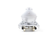 Load image into Gallery viewer, HO Brass PSC - Precision Scale Co. 16,000 Gallon Tank Car Painted Silver Texaco