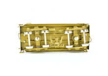 Load image into Gallery viewer, HO Brass Oriental Limited GN - Great Northern Water Car Also Used As Aux Tender