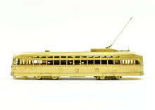 Load image into Gallery viewer, HO Brass The Car Works CSL - Chicago Surface Lines 1946 Pullman "Green Hornet" PCC Car