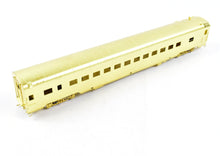 Load image into Gallery viewer, HO Brass Shoreham Shops GN - Great Northern 48 Seat Coach - Vestibule Forward