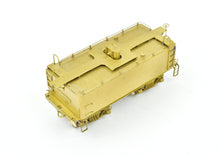 Load image into Gallery viewer, HO Brass Oriental Limited GN - Great Northern Water Car Also Used As Aux Tender