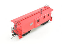 Load image into Gallery viewer, HO Brass DVP - Division Point C&NW - Chicago & North Western Standard Way Car Bay Window Type FP No. 1057