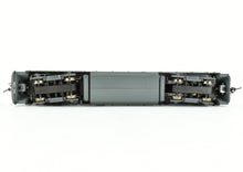 Load image into Gallery viewer, HO Atlas "Master Series" SSW - Cotton Belt GE Dash 8-40B No. 8057