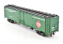 Load image into Gallery viewer, HO Brass CIL - Challenger Imports REA - Railway Express Agency 52' Steel Express Refrigerator Car FP