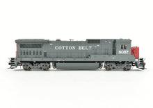 Load image into Gallery viewer, HO Atlas "Master Series" SSW - Cotton Belt GE Dash 8-40B No. 8057