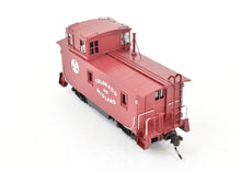 Load image into Gallery viewer, HO Brass Beaver Creek CM - Colorado Midland Wood Caboose Collector's Edition Pro-Painted