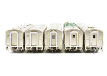 Load image into Gallery viewer, HO Brass CON CIL - Challenger Imports ATSF - Santa Fe 1951 Super Chief 10 Car Set