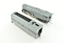 Load image into Gallery viewer, HO Brass CON Key Imports "Custom Series" NYC - New York Central 1940 20th Century Limited Dreyfuss Hudson and 6 Car Passenger Set