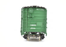 Load image into Gallery viewer, HO Brass CIL - Challenger Imports REA - Railway Express Agency 52' Steel Express Refrigerator Car FP