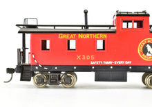 Load image into Gallery viewer, HO Brass PFM - Tenshodo GN - Great Northern Steel Caboose Factory Painted