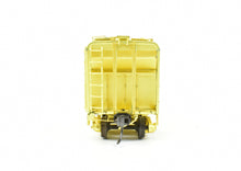 Load image into Gallery viewer, HO Brass OMI - Overland Models, Inc. B&O - Baltimore & Ohio "N-34" Covered Hopper Wagon Top Type