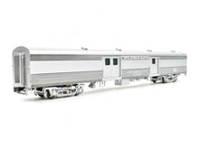 Load image into Gallery viewer, HO Brass RWC -Railway Classics CB&Q - Burlington Route 79' Havelock Baggage FP Silver Shadow Lined No. 1001
