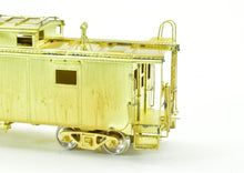 Load image into Gallery viewer, HO Brass OMI - Overland Models, Inc. NH - New Haven NE-6 Caboose