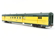 Load image into Gallery viewer, HO Brass Railway Classics C&NW - Chicago and North Western "400" Baggage 60' Mail RPO Car FP #8200