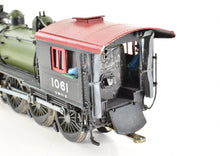 Load image into Gallery viewer, HO Brass Oriental Limited GN - Great Northern 4-6-0 Class E-8 - Custom Painted No.1061 - Green Boiler Jacket