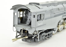 Load image into Gallery viewer, HO Brass CON Key Imports "Custom Series" NYC - New York Central 1940 20th Century Limited Dreyfuss Hudson and 6 Car Passenger Set