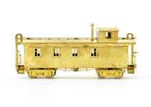 Load image into Gallery viewer, HO Brass LMB CB&Q - Burlington Route Wood Caboose