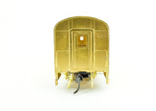 Load image into Gallery viewer, HO Brass The Palace Car Company GN - Great Northern Rebuilt Coach 1147 Custom Painted